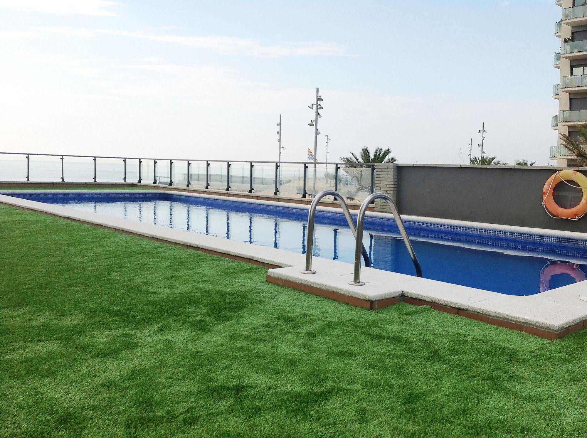 Alcam Badalona Playa Norte Exterior photo